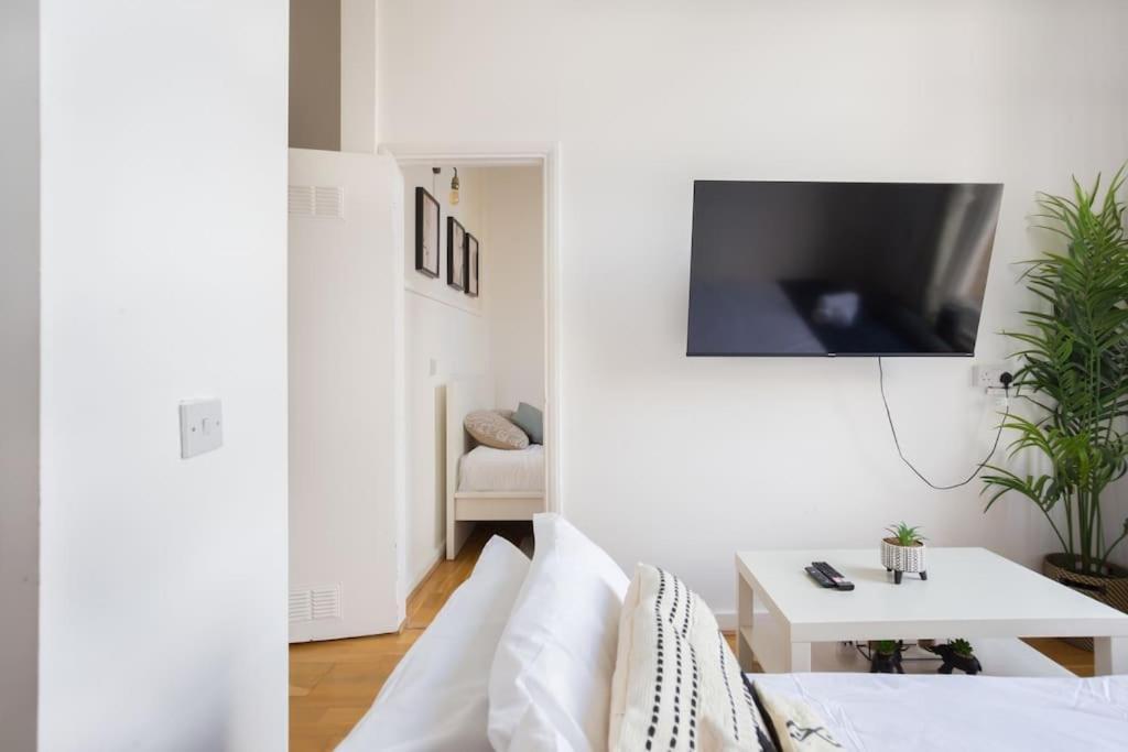 Deluxe Flat On Kentish Town Apartment Лондон Екстериор снимка